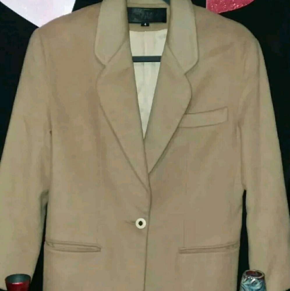 Camel LambsWool Blazer Size 4 Clifford Michael